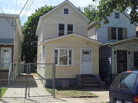 2nd image of 114 28 147th St