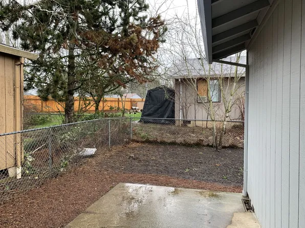900 179th Ave, Beaverton, OR 97003