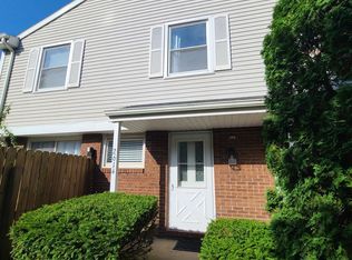 2614 Cherrywood Ct, Saint Joseph, MI 49085
