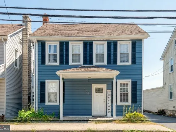 114 Schoolhouse Rd, Palmyra, PA 17078