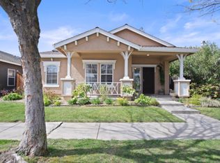 512 Peachcrest Dr, Oakdale, CA 95361