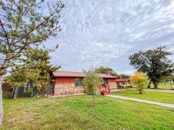 1604 Dublin St, Brownwood, TX 76801