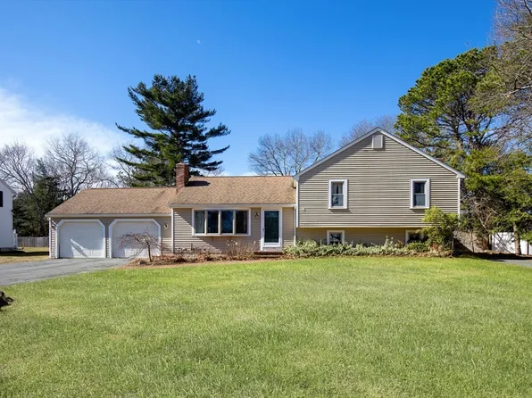 15 Matthews Trl, Plymouth, MA 02360