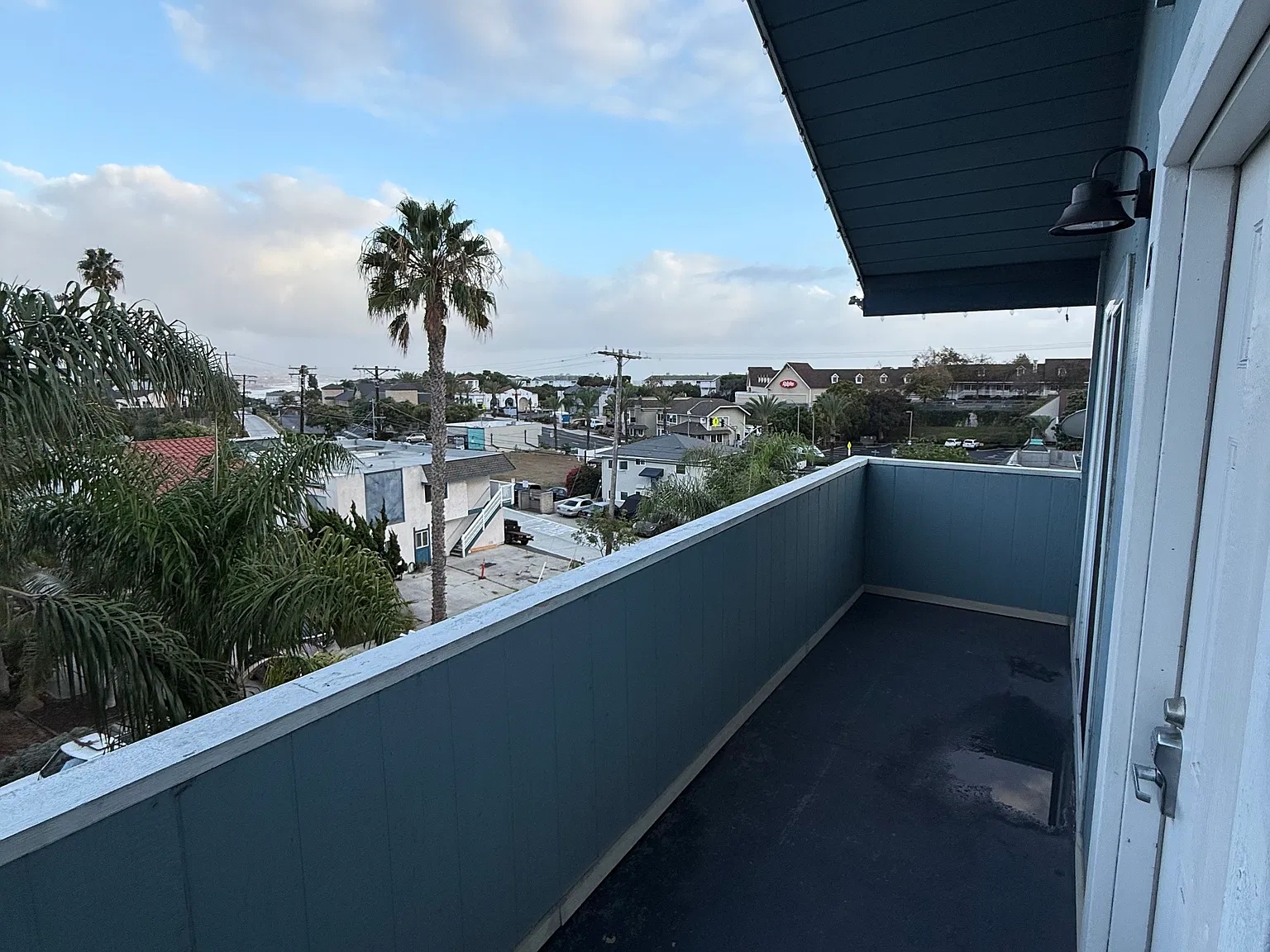 3 bed, 1316 sqft, $6,000 — Photo 2