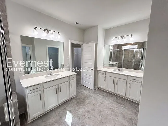 732 Prescott Ln — Photo 11