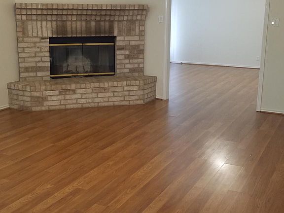2nd image of 16919 Brookwood