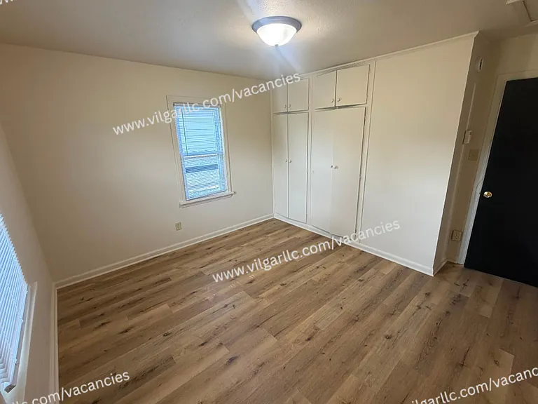 727 Mount St — Photo 19
