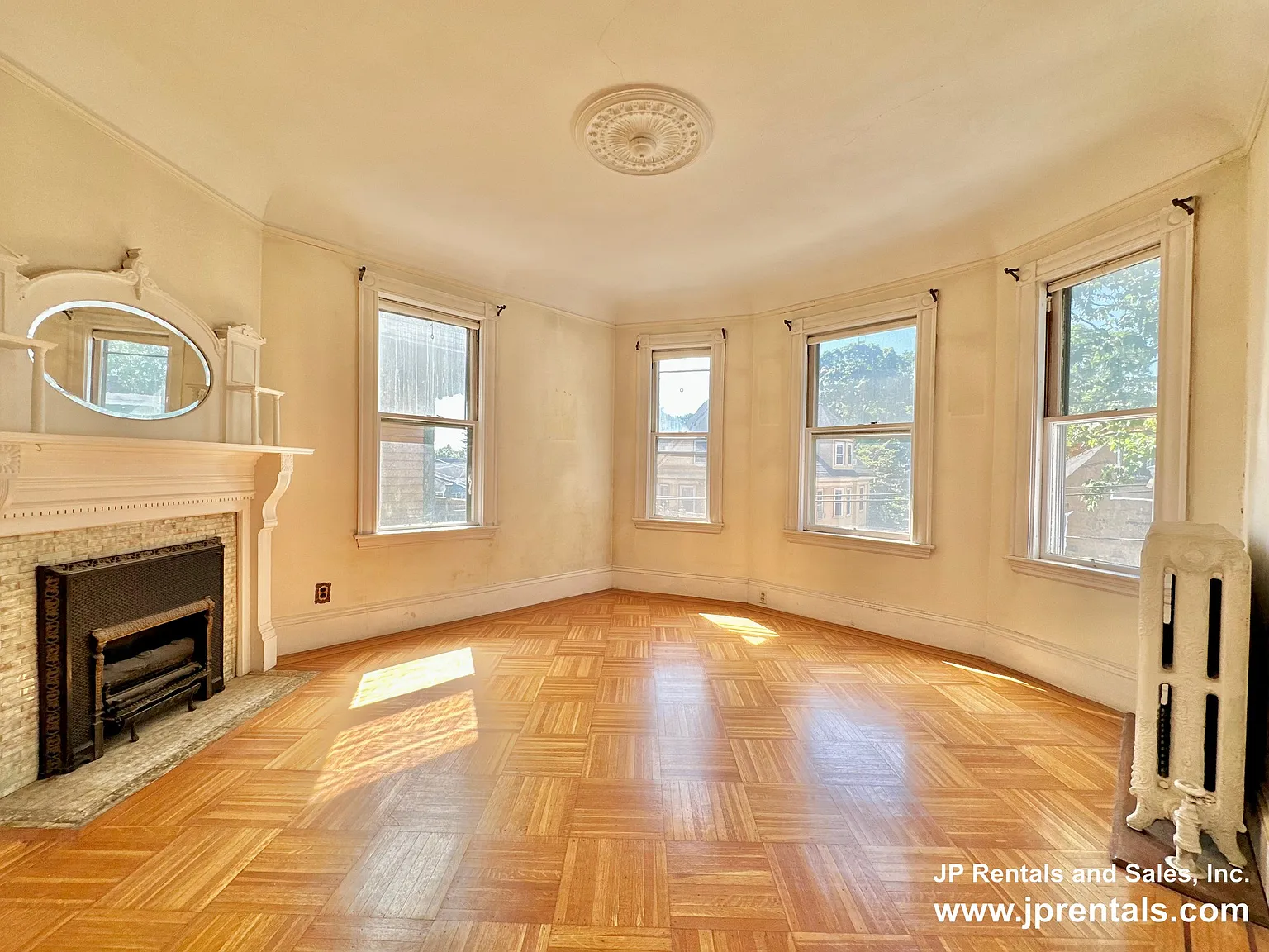 28 Boylston St — Photo 4