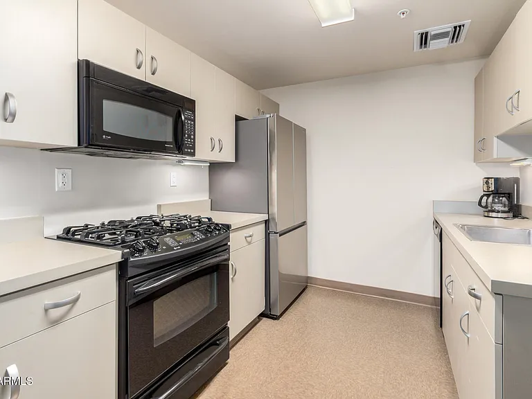 3801 N Goldwater Blvd #G201 — Photo 53