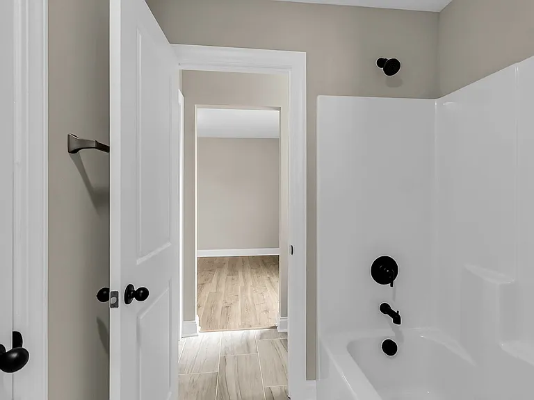 687 Black Pine Rd — Photo 42