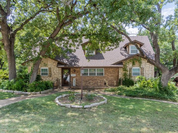 Home for Sale in Arlington TX
