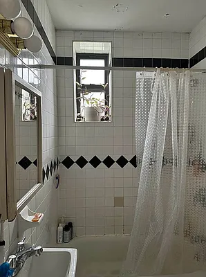 Rented by Standard Living Realty Inc | media 7