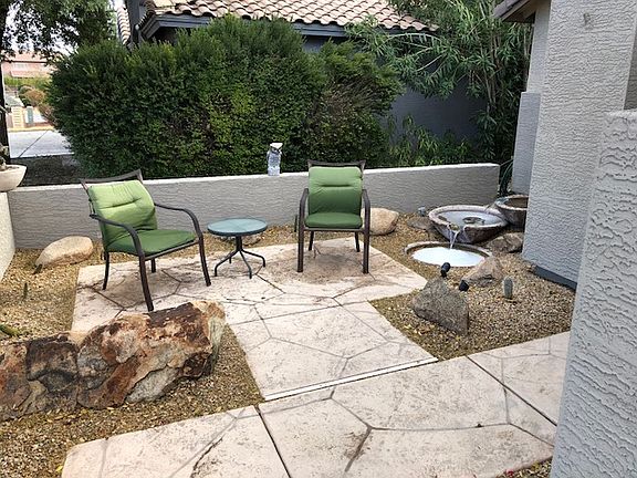 Front Fountain Entryway