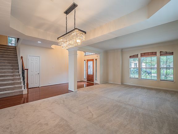 3rd image of 2217 Stonehenge Ln