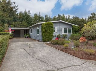 1600 Rhododendron Dr, Florence, OR 97439