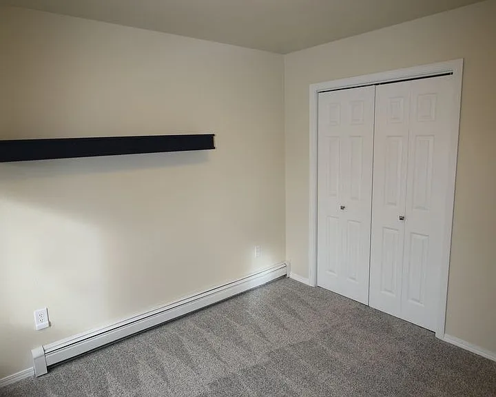 5941 Keyann Cir — Photo 20