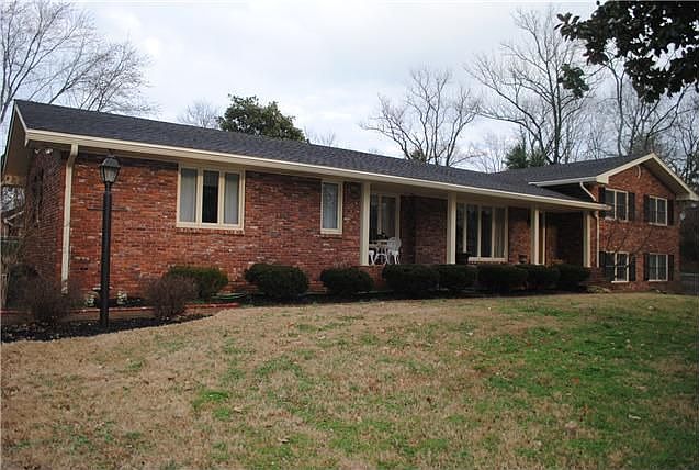 1st image of 213 Sherry Cir