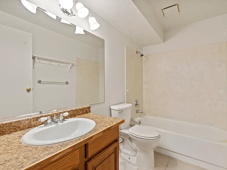 765 N Meaghan Pl — Photo 26