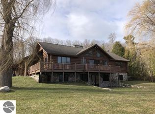 2536 Crescent Beach Rd, Manistee, MI 49660