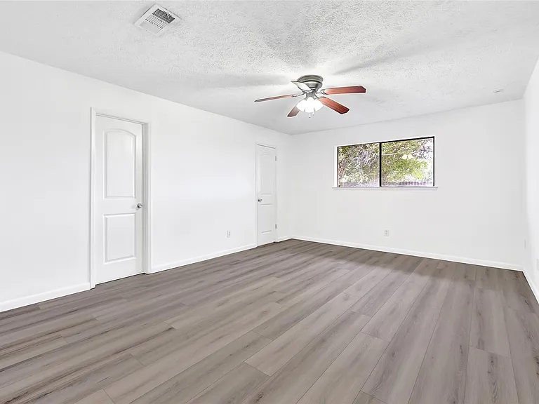 2730 Mesquite Dr — Photo 10