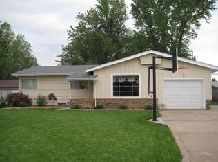 711 E Wood St, Clearwater, KS 67026
