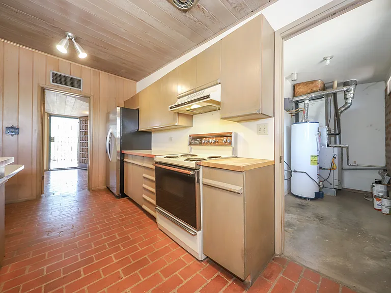 5650 E Burns St — Photo 12