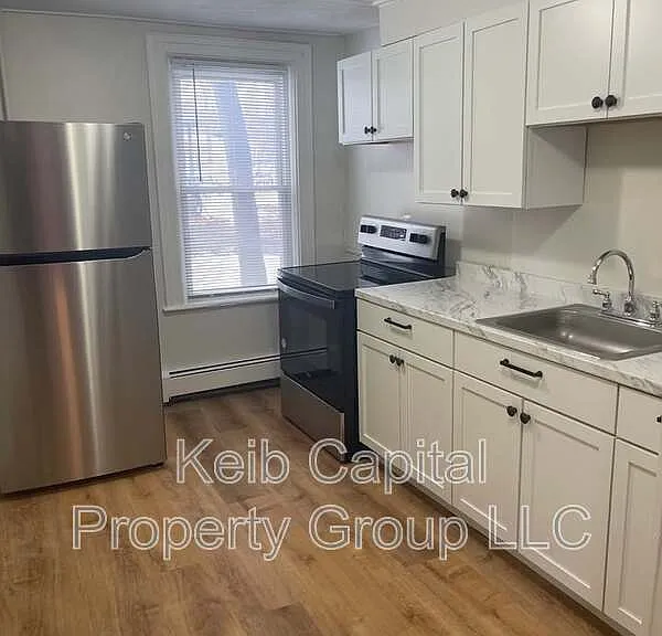 7 Oak St #1 — Photo 2