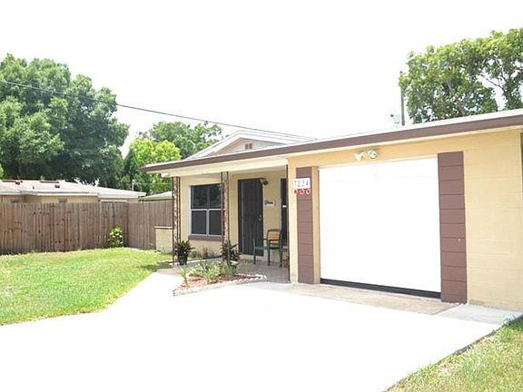 3rd image of 7224 Prato Ave