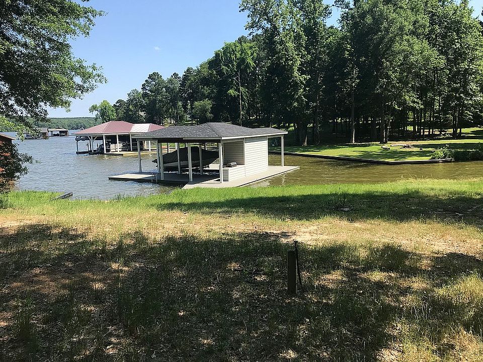 1st image of 1351 County Road 4385 SE