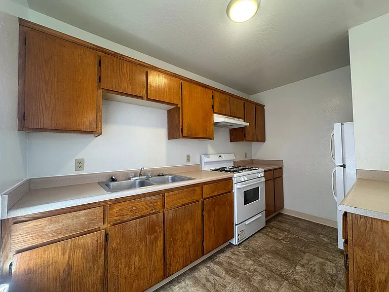 5016 Valley East Blvd — Photo 6