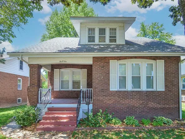 1005 E B St, Belleville, IL 62220