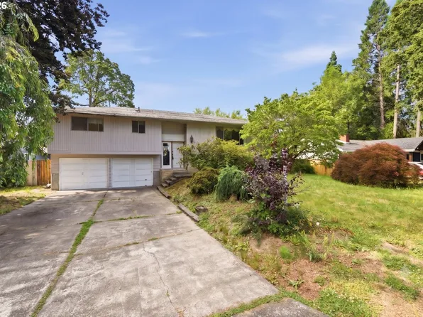 8530 SW Birch St, Portland, OR 97223