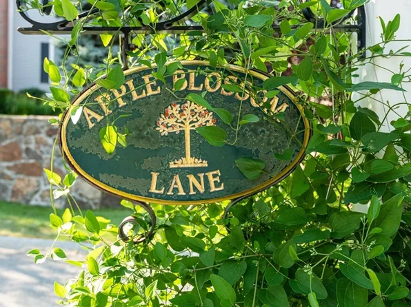 67 Apple Blossom Ln #9, Lynn, MA 01904