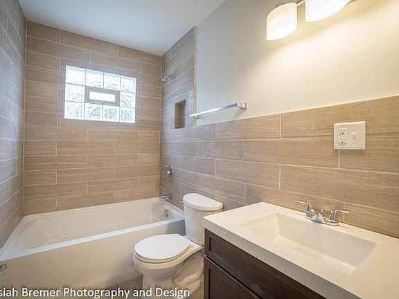 4th image of 1371 N 6th St #1371