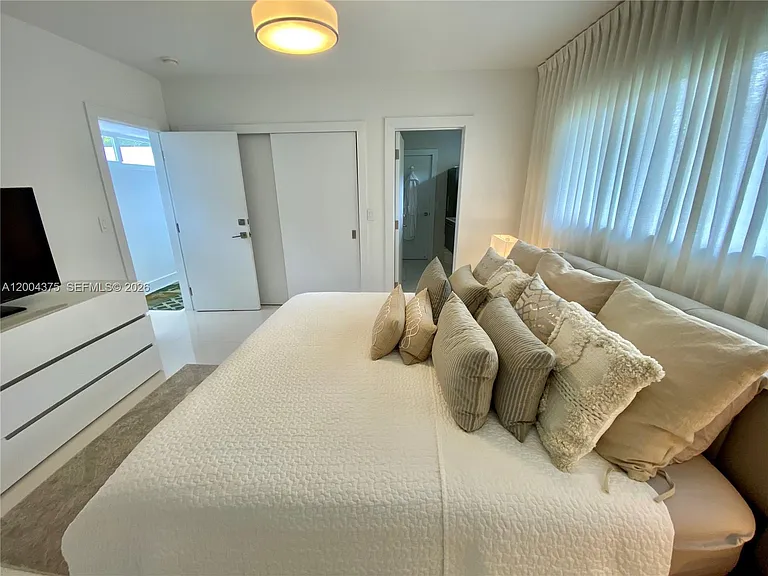 265 N Shore Dr — Photo 18