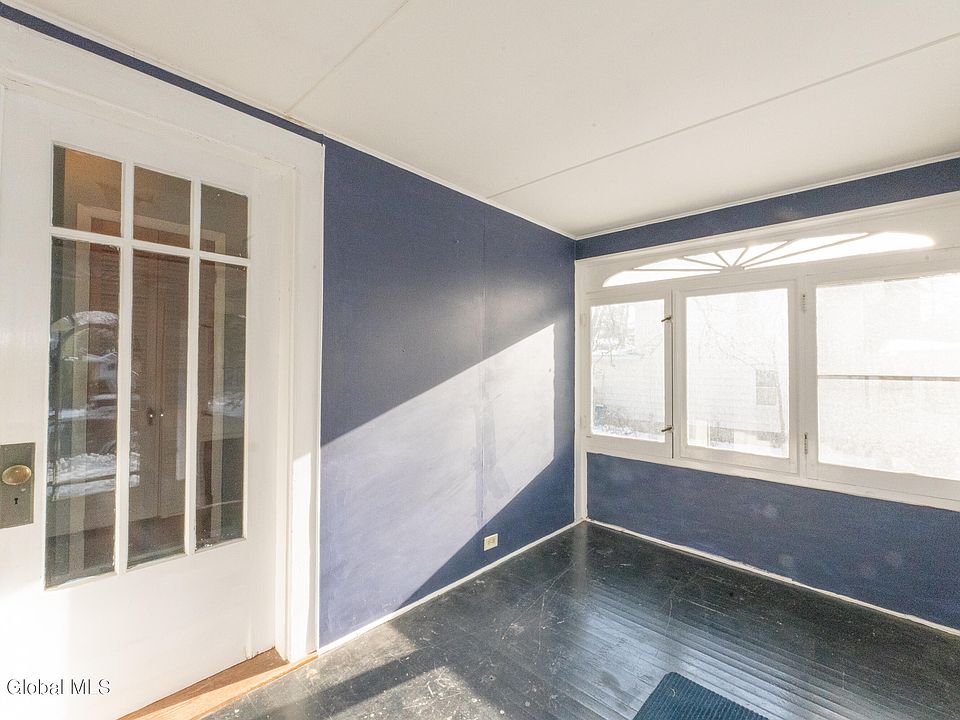 1382 Myron Street, Niskayuna, NY 12309 Zillow