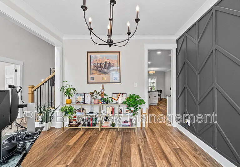 181 Sherlock Dr — Photo 34