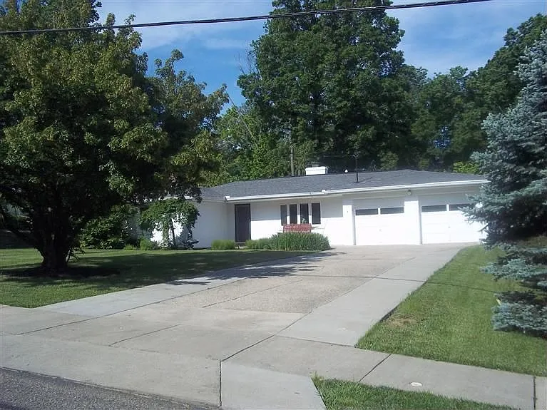 7 Lyndale Rd photo 1