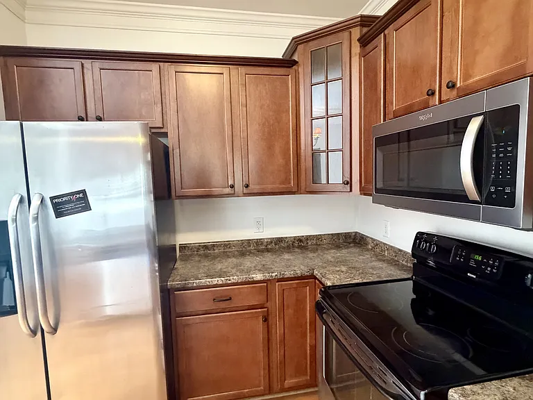 508 Capstone Dr #1 — Photo 9