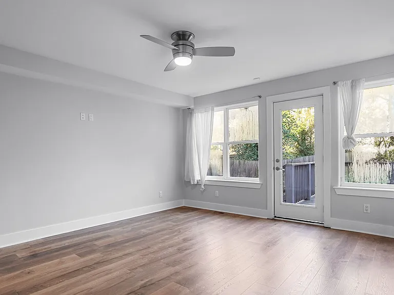 1007A Alice St — Photo 42