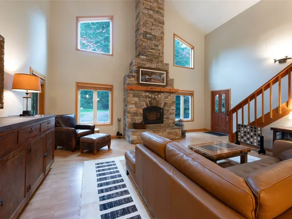 39 Halo Ct S, Troy, MT 59935