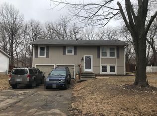 205 SE Brentwood Dr, Lees Summit, MO 64063
