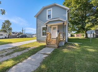 27 E Maple St, Fremont, MI 49412