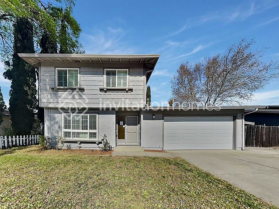 1st image of 1204 Waxwing Dr