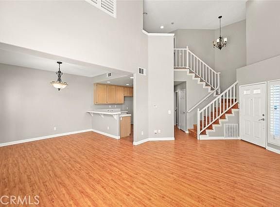 4th image of 120 Amber Oaks Ln
