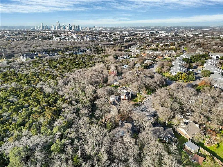 4600 Rivka Cv — Photo 5