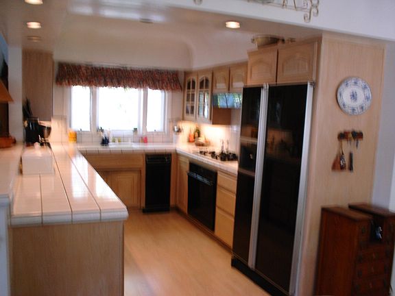 remodeled Kitchen with appliances