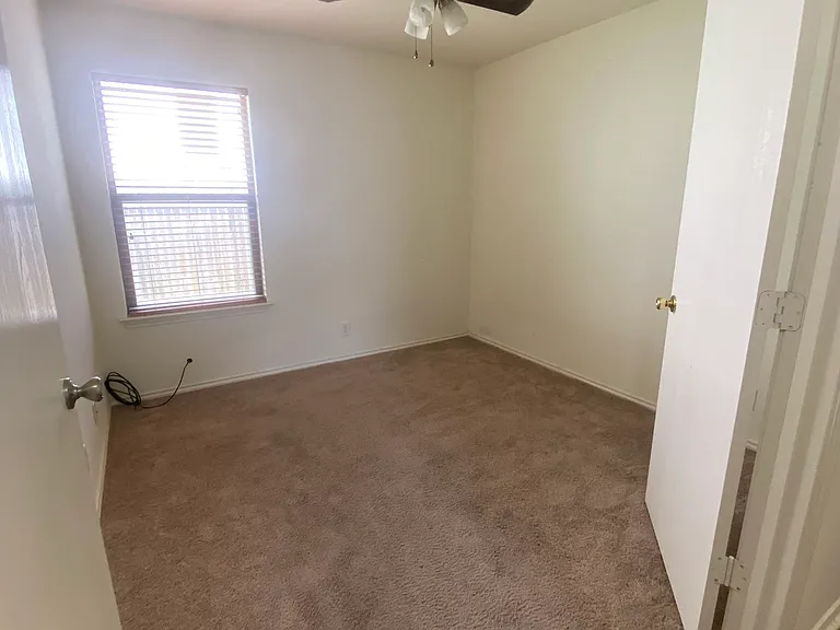 206 Calixto Ct — Photo 12