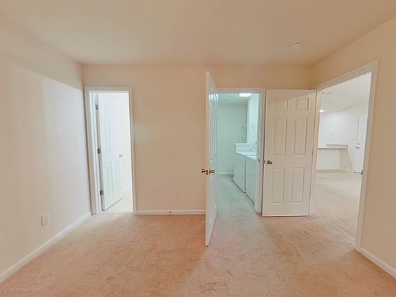 3rd image of 137 Hillsborough Lane