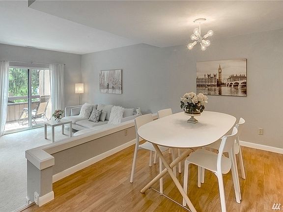 3rd image of 10826 NE 35th Pl #29-2